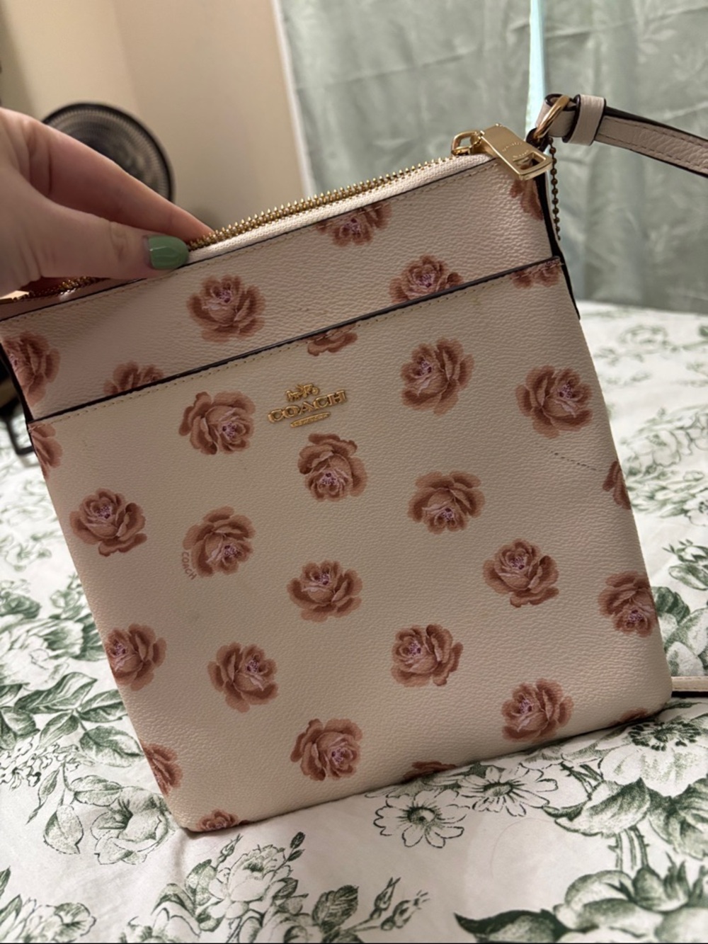 listing-status-banner